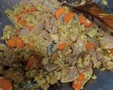 Foto langkah ke 2 dari resep Mie Goreng Jawa Ayam Sosis.