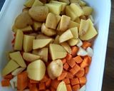 Une image de l'étape 2 de Saumon et légumes racine au soja.