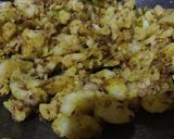 A picture of step 4 of Crispy Aloo Bade.
