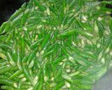 Foto langkah ke 4 dari resep Kacang panjang saus tiram.