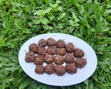 Foto langkah ke 2 dari resep Coklat Ball.