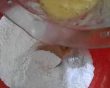A picture of step 1 of Pie Cake.