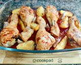 Foto del paso 5 de la receta: Pollo al horno con tomate a la albahaca