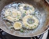 સુજી આલુ ગાર્લિક રીંગ (Sooji Alu Garlic Rings Recipe In Gujarati) રેસીપી સ્ટેપ7ફોટો