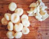 A picture of step 1 of Chestnut Soup.