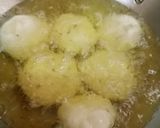 A picture of step 18 of Cheesy Onion Kachori.