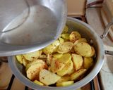 A picture of step 10 of Aloo Katli.