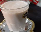 A picture of step 3 of Chikoo shake.