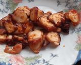 Foto del paso 5 de la receta Fideos con pulpo y champiñones