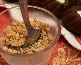 Foto del passaggio 3 della ricetta Bicchierini di panna cotta caramello e amaretti sbriciolati