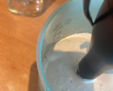 Foto del paso 3 de la receta: Alioli con leche. ¡Nunca se cortará!