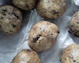 A picture of step 3 of Deep fried orio cookies.