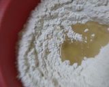 Foto del paso 2 de la receta: Pizza muzzarela y fugazzeta, mitad y mitad