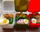 A picture of step 6 of Kawaii (Lovely) Tiny Obento Lunch Box.