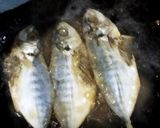 Foto langkah ke 1 dari resep Tumis Jagung Ikan Asin.