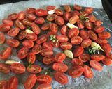 Foto del passaggio 1 della ricetta Gnocchetti di patate con pesce spada e datterini confit