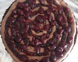 Foto langkah ke 10 dari resep Black Forrest Panggang DCC Base birthday cake.