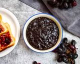 A picture of step 5 of Black Grapes Jam.