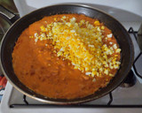 Foto del paso 7 de la receta: Macarrones con nata y huevo guisado
