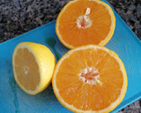 Foto del paso 3 de la receta: Pollo a la naranja con piña y pimientos