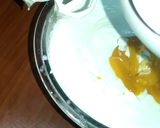 A picture of step 6 of IGLOO style Mango icecream.