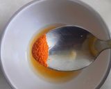 A picture of step 1 of Honey Lemon Dressing.