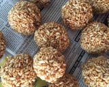 मुरमुरे की चिक्की (Murmure ki chikki recipe in Hindi) रेसिपी चरण 4 फोटो
