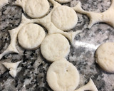 Foto del paso 3 de la receta: Bizcochitos para el mate súper fáciles y deliciosos