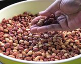 Gambar langkah 1 resipi Peanut Pralines.