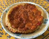 Une image de l'étape 7 de Tarte renversée aux abricots.
