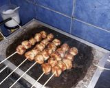 Foto langkah ke 3 dari resep Bakso Bakar Saos Barbeque.