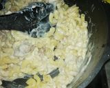 A picture of step 4 of White Sauce pasta.