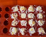 A picture of step 4 of Pomegranate Mosambi Frozen Yoghurt Bites.
