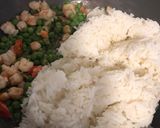 Foto langkah ke 2 dari resep Nasi Goreng Daun Ketumbar.