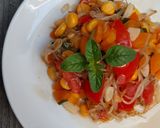 Foto langkah ke 6 dari resep Tumis Kecambah Pelangi.