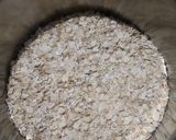 A picture of step 1 of Oats Chilla.