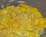 Hình bước làm 4 của món Sá Bấu Chiên Trứng