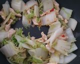 รูปขั้นตอนการทำที่ 3 ของ ผักกาดผัดพริกแกงไก่ (คลีน)