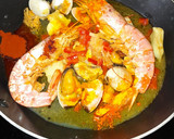 Foto del paso 6 de la receta: Paella de marisco