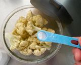 A picture of step 1 of Cauliflower Karaage Salad.