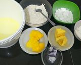 Foto langkah ke 1 dari resep Lidah Kucing Rainbow Cetar.