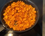 Une image de l'étape 1 de Chachouka de gnocchis et pois chiches aux épices.