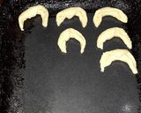 Foto del paso 4 de la receta: Medialunas caseras, fáciles y económicas!
