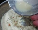 A picture of step 2 of Oats Rava Idli.