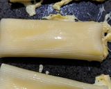 Foto del paso 4 de la receta: Canelones con huevo, rellenos de queso
