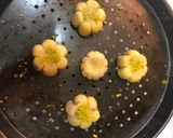 A picture of step 11 of Mein'amoul Cookie (Dates cookie).