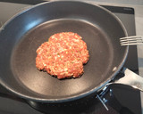 Foto del paso 4 de la receta: Hamburguesa mixta sencilla 🐷🐮