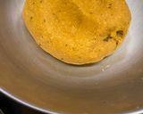 A picture of step 4 of Achari Aloo Parathe aur Chai.