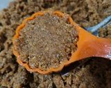 A picture of step 4 of Churma na ladoo.