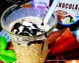 A picture of step 4 of Oreo Choco shake.